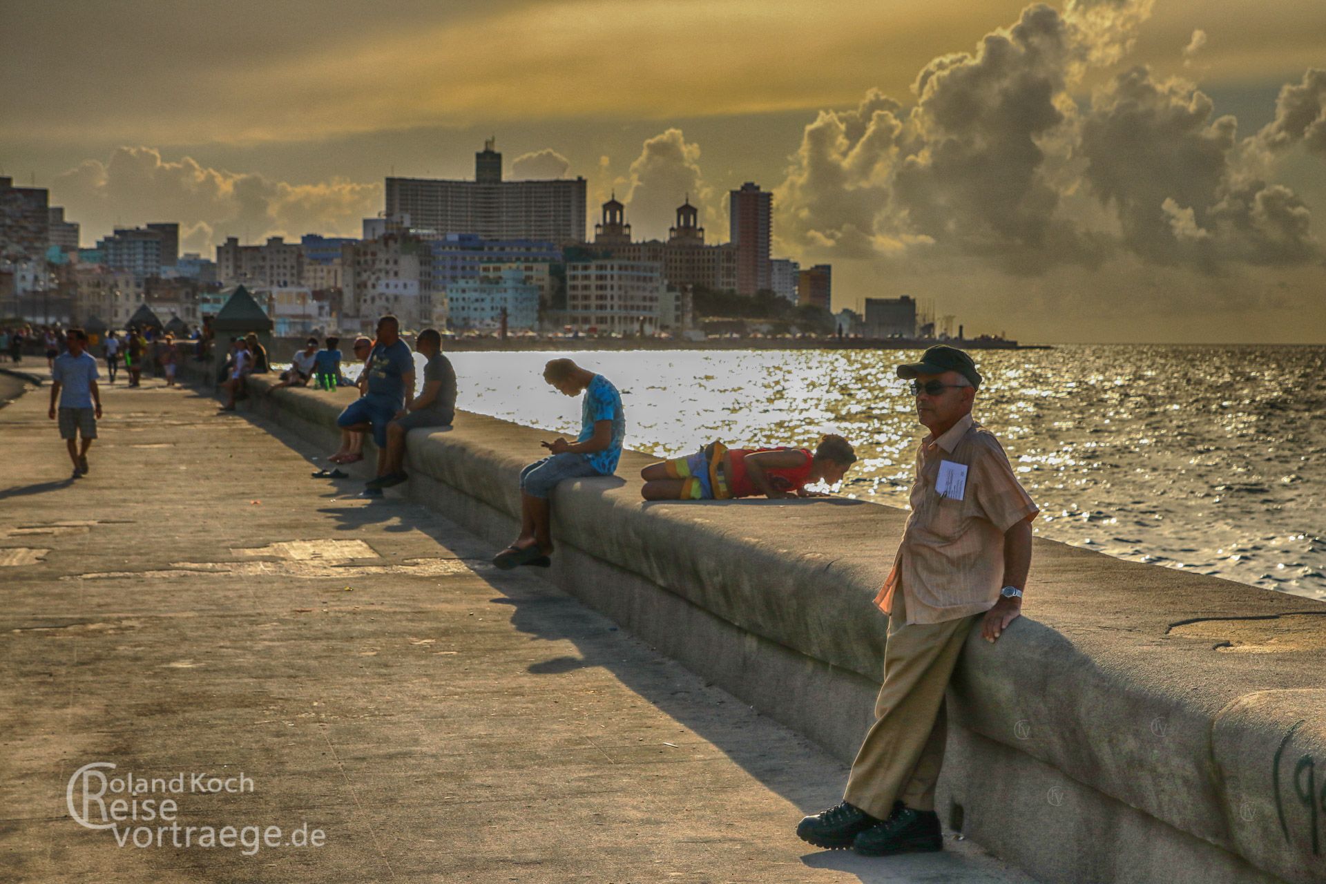 Kuba, Cuba, Havanna - Abend am Malecon